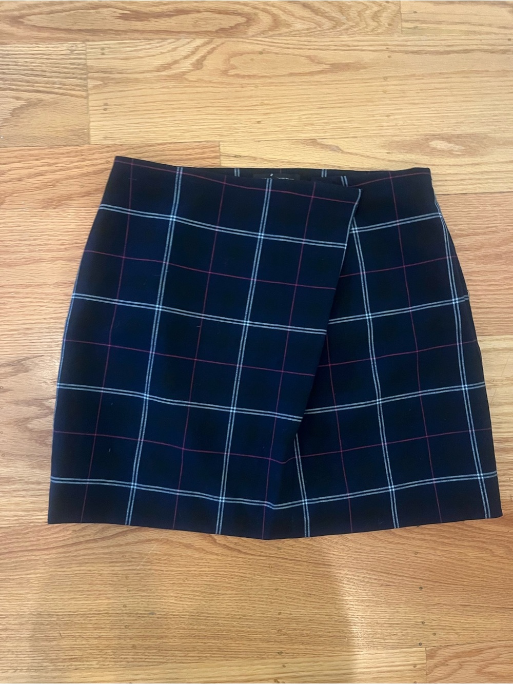 NWT Banana Republic Plaid Wrap Mini Skirt Size 4 Navy Red